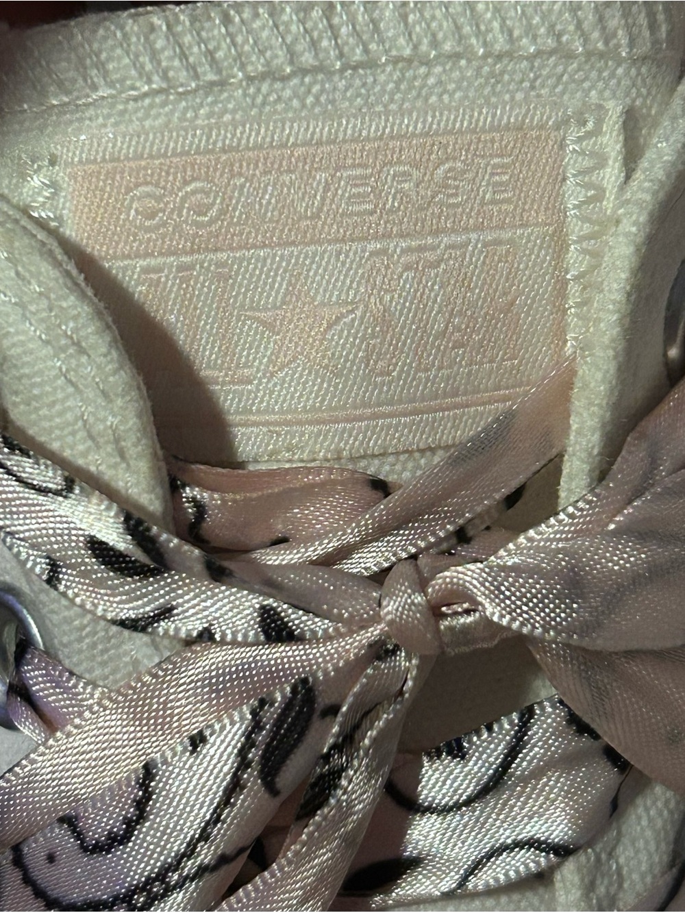 Miley Cyrus x Converse
Bandana Low-Top Sneakers - Excellent Condition - Picture 7 of 10
